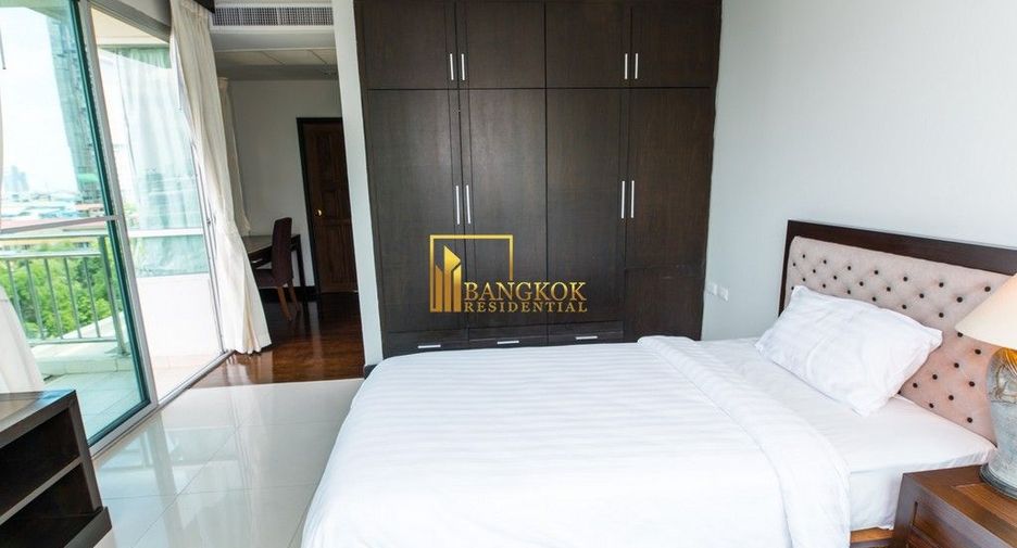 For rent 2 bedrooms apartment in Sathon, Bangkok