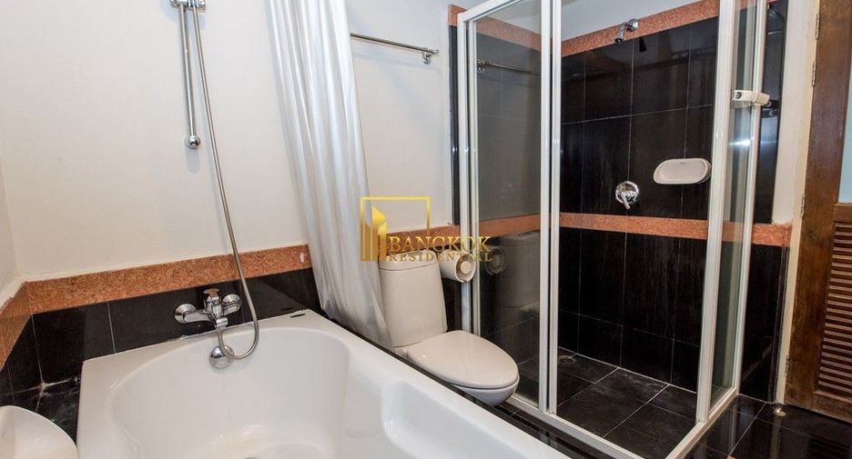 For rent 2 bedrooms apartment in Sathon, Bangkok