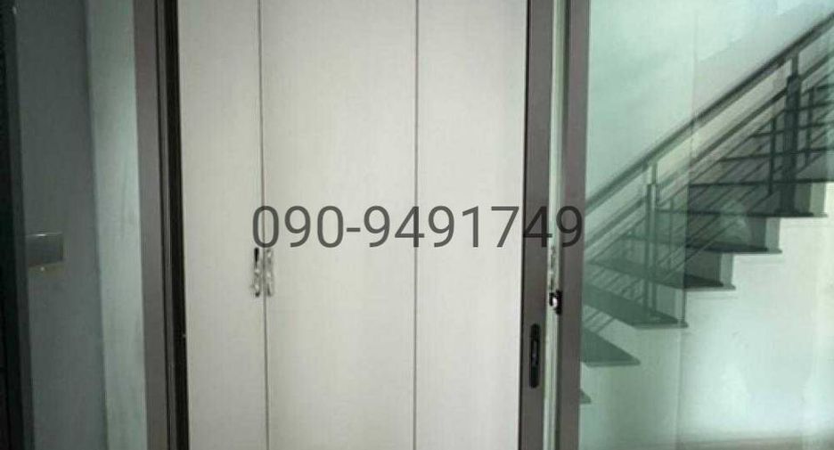 For sale 4 bedrooms house in Thawi Watthana, Bangkok