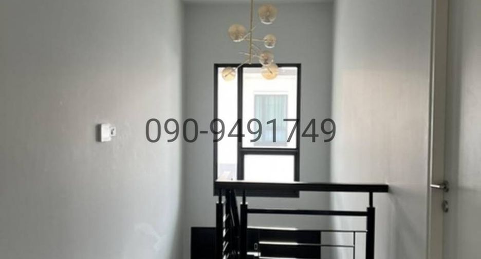 For sale 4 bedrooms house in Thawi Watthana, Bangkok
