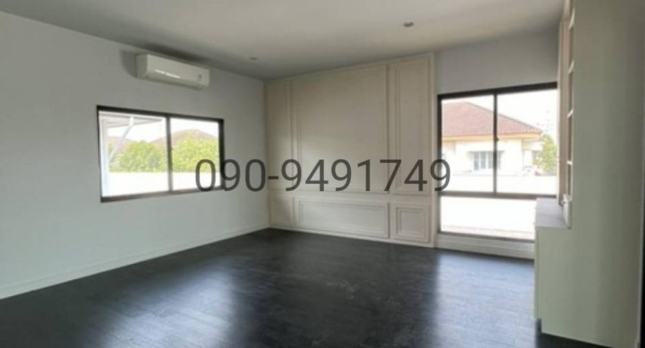 For sale 4 bedrooms house in Thawi Watthana, Bangkok
