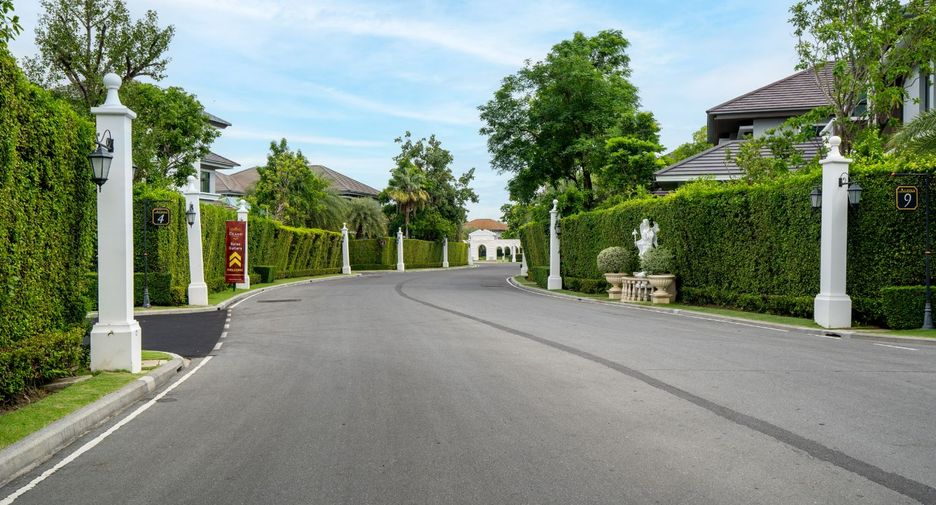 For sale 4 ベッドルーム house in Thawi Watthana, Bangkok