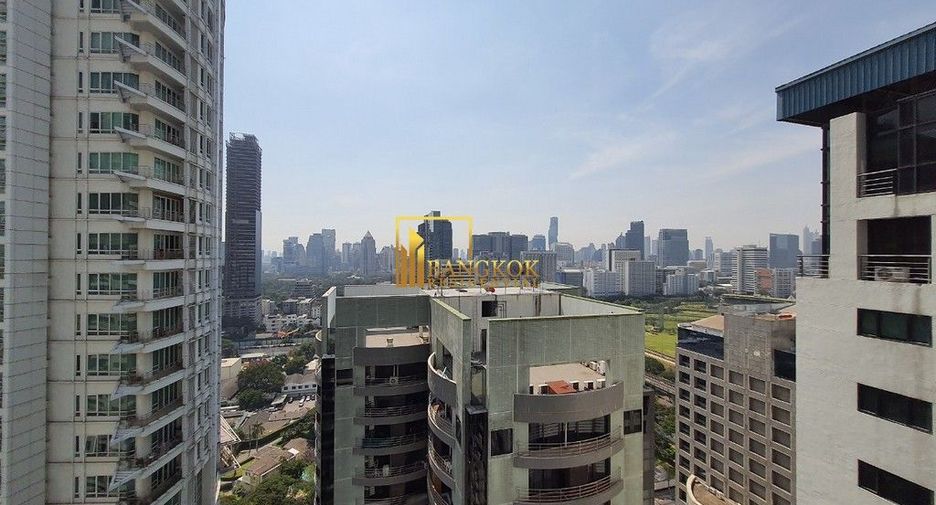 Wohnung zur Miete mit 2 Zimmer in Pathum Wan, Bangkok