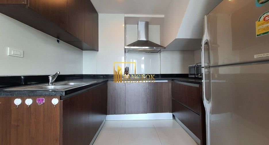 Wohnung zur Miete mit 2 Zimmer in Pathum Wan, Bangkok