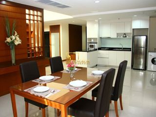 For rent 3 ベッドルーム apartment in Khlong Toei, Bangkok