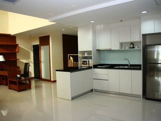 For rent 3 ベッドルーム apartment in Khlong Toei, Bangkok