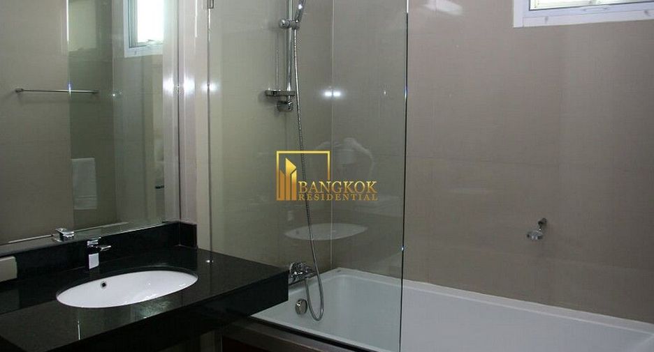 For rent 3 ベッドルーム apartment in Khlong Toei, Bangkok