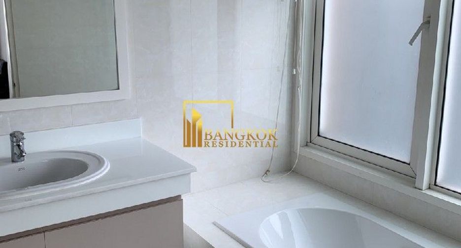 For rent 2 ベッドルーム condo in Khlong Toei, Bangkok