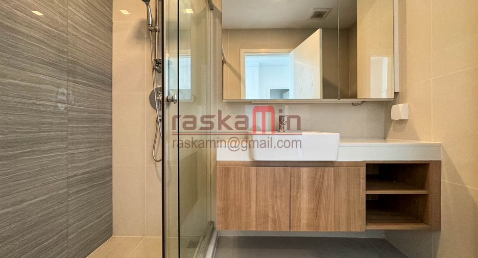 À vendre 1 chambre condo à Si Racha, Chonburi