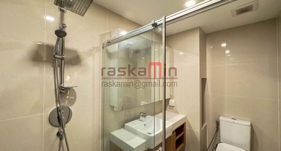 À vendre 1 chambre condo à Si Racha, Chonburi
