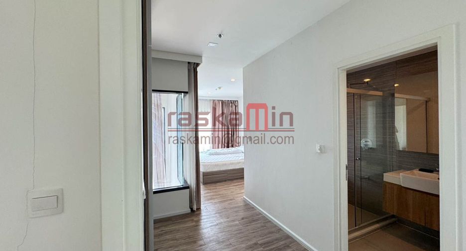À vendre 1 chambre condo à Si Racha, Chonburi