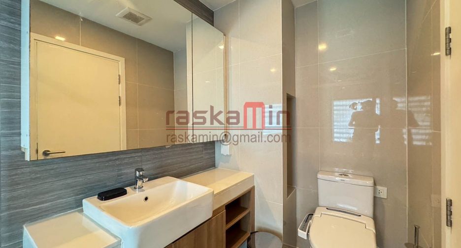À vendre 1 chambre condo à Si Racha, Chonburi
