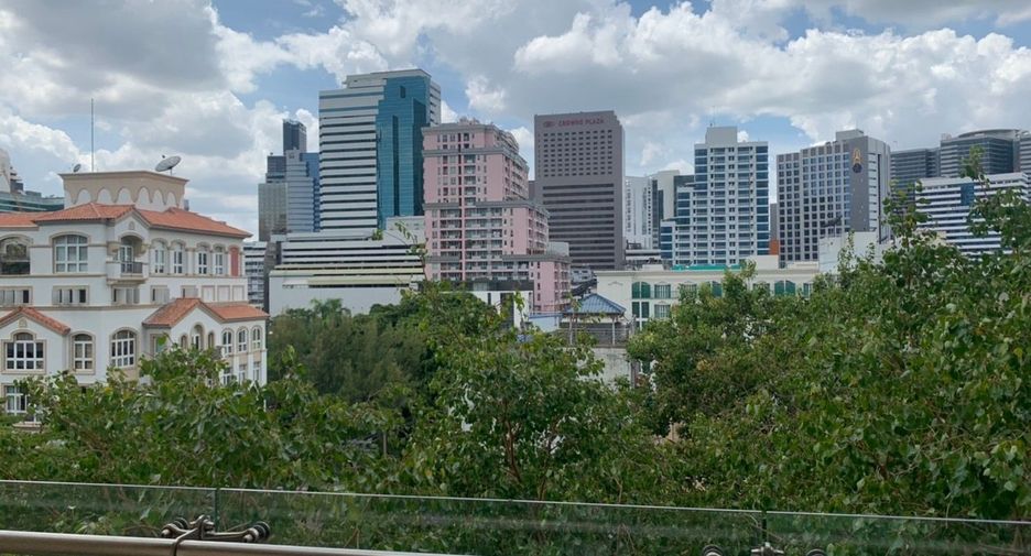 For sale 2 bedrooms condo in Sathon, Bangkok