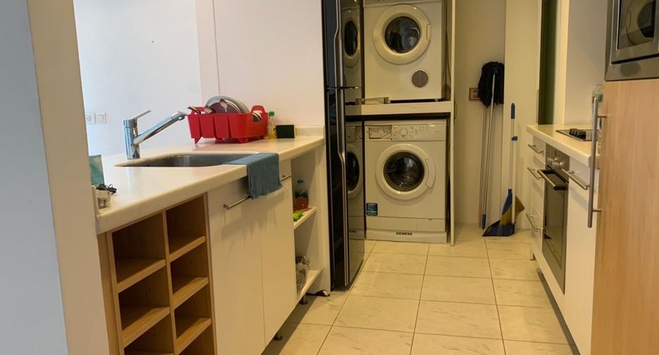 For sale 2 bedrooms condo in Sathon, Bangkok