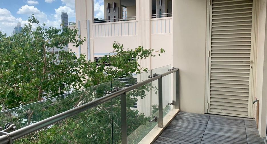 For sale 2 bedrooms condo in Sathon, Bangkok