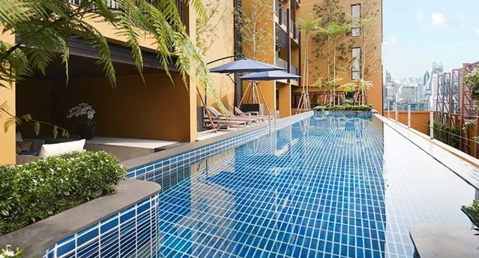 For sale 2 bedrooms condo in Pathum Wan, Bangkok