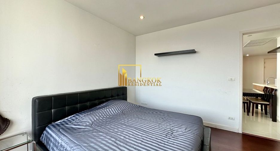 For rent 2 bedrooms condo in Pathum Wan, Bangkok