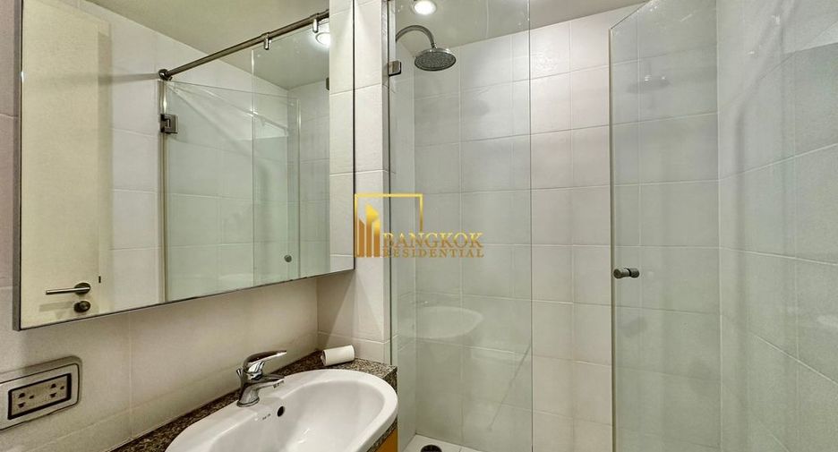 For rent 2 bedrooms condo in Pathum Wan, Bangkok