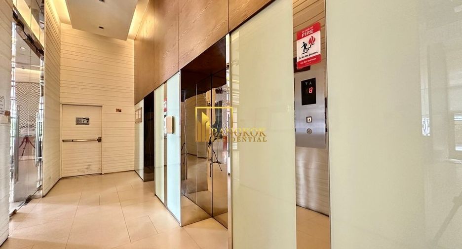 For rent 2 bedrooms condo in Pathum Wan, Bangkok