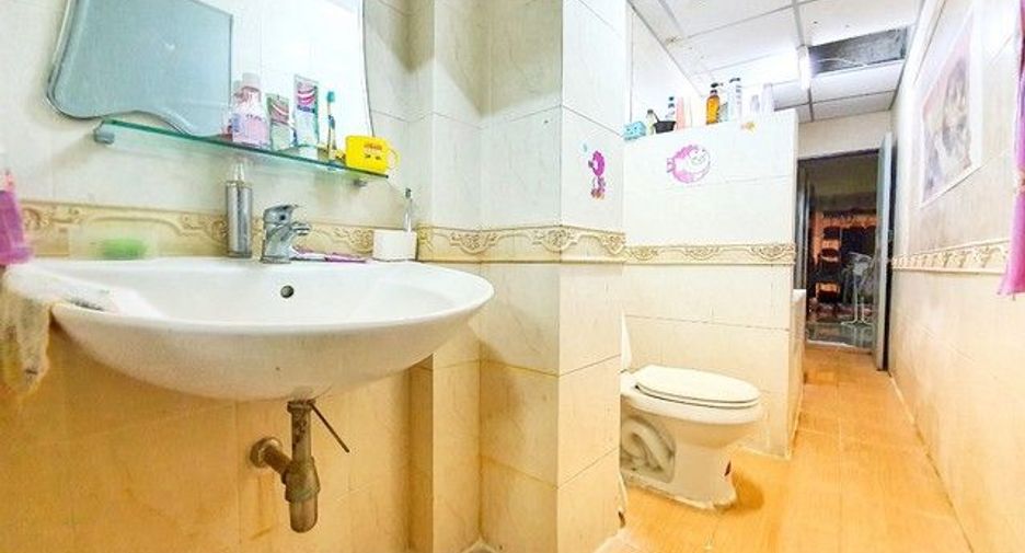 Local comercial en venta de 6 habitaciones en Sathon, Bangkok