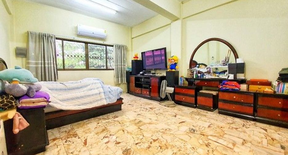 Local comercial en venta de 6 habitaciones en Sathon, Bangkok