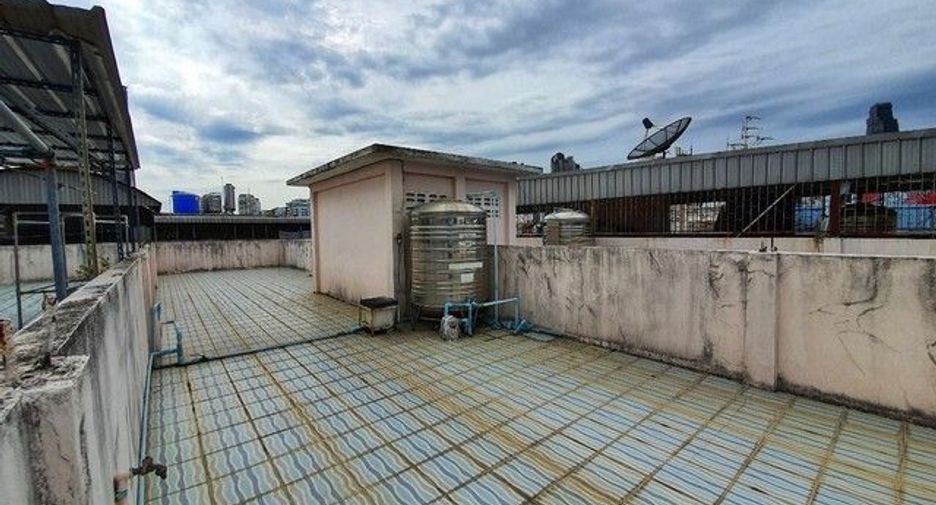 Local comercial en venta de 6 habitaciones en Sathon, Bangkok