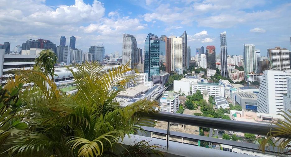 À louer 3 chambres condo à Watthana, Bangkok