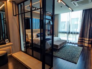 For sale 5 Beds house in Pathum Wan, Bangkok