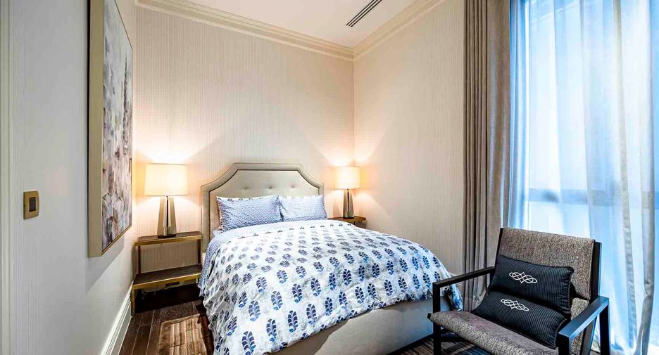 For rent 2 bedrooms condo in Pathum Wan, Bangkok