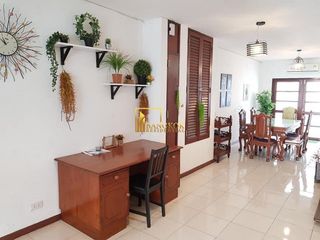 Reihenhaus zur Miete mit 4 Zimmer in Khlong Toei, Bangkok