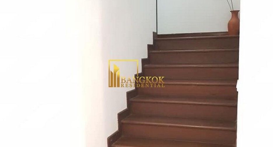 Reihenhaus zur Miete mit 4 Zimmer in Khlong Toei, Bangkok