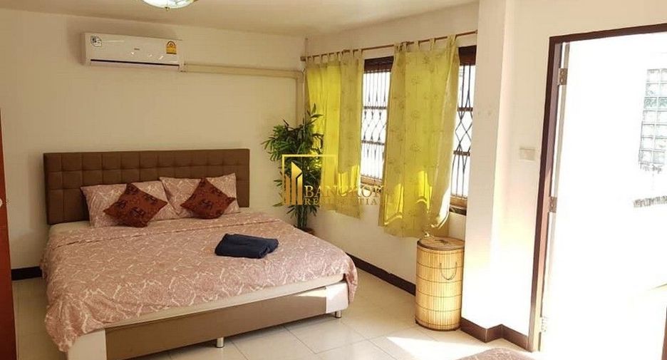 Reihenhaus zur Miete mit 4 Zimmer in Khlong Toei, Bangkok