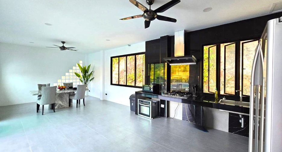 For rent 2 bedrooms villa in Thai Mueang, Phang Nga