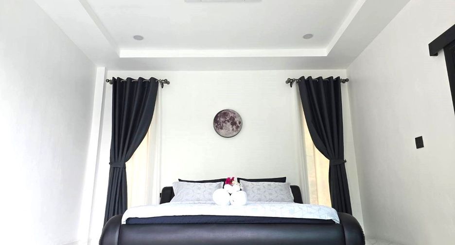 For rent 2 bedrooms villa in Thai Mueang, Phang Nga
