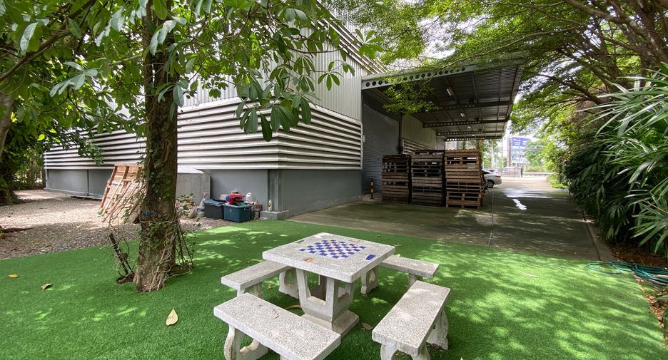 For sale 3 bedrooms retail Space in Mueang Chiang Mai, Chiang Mai