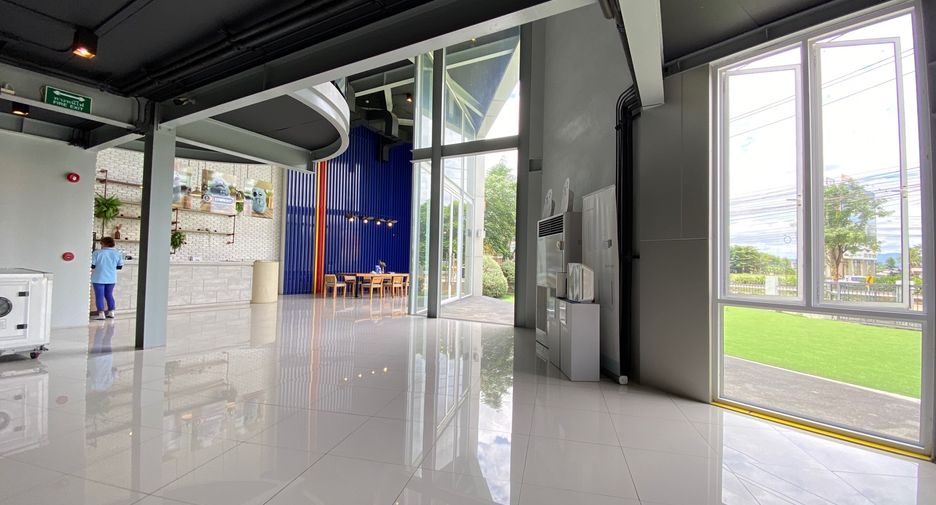 For sale 3 bedrooms retail Space in Mueang Chiang Mai, Chiang Mai