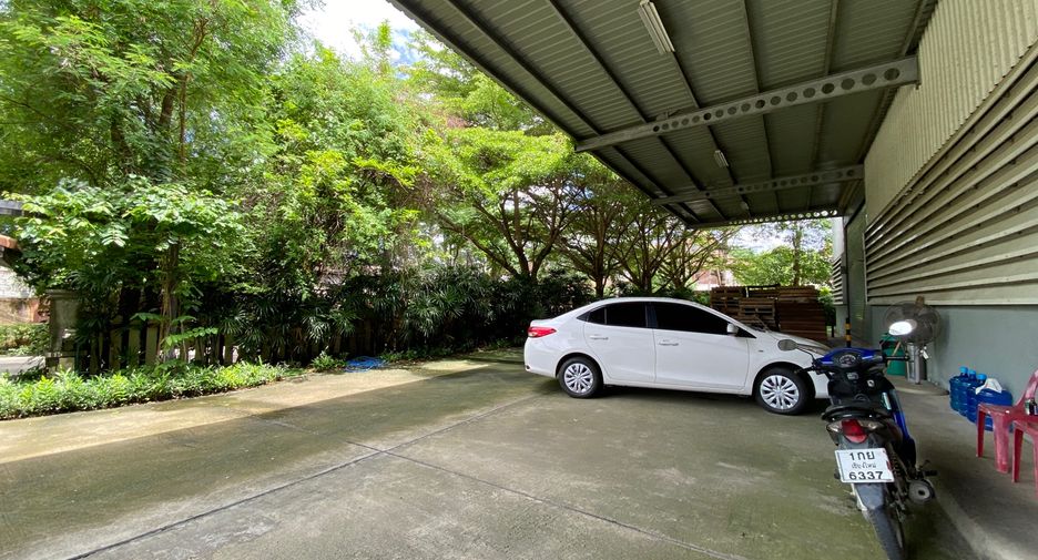 For sale 3 bedrooms retail Space in Mueang Chiang Mai, Chiang Mai