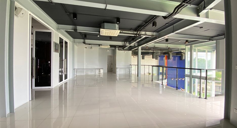 For sale 3 bedrooms retail Space in Mueang Chiang Mai, Chiang Mai