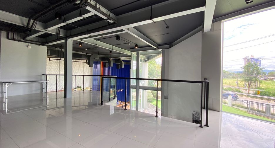 For sale 3 bedrooms retail Space in Mueang Chiang Mai, Chiang Mai