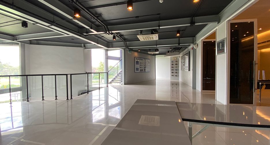 For sale 3 bedrooms retail Space in Mueang Chiang Mai, Chiang Mai