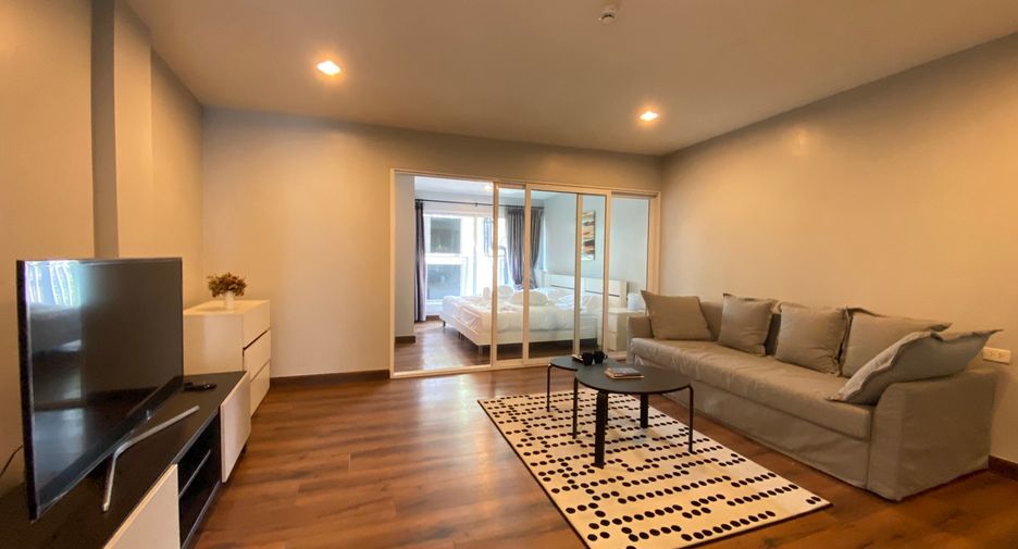 For sale 3 bedrooms retail Space in Mueang Chiang Mai, Chiang Mai