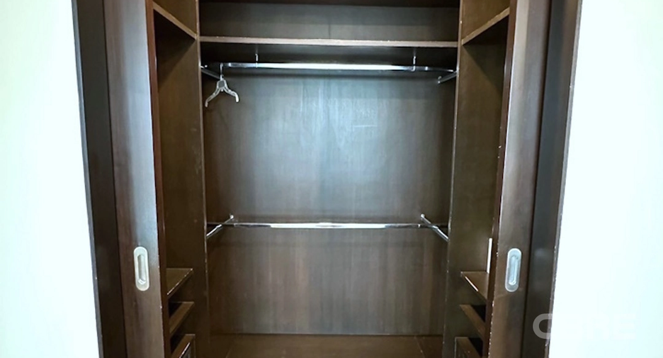 Wohnung zum Kauf mit 3 Zimmer in Yan Nawa, Bangkok