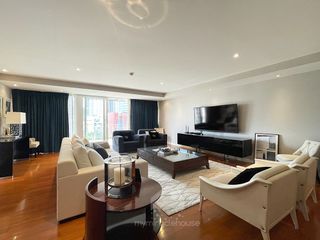 For rent 3 bed condo in Watthana, Bangkok