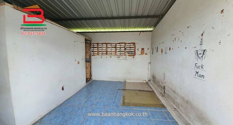 For sale 5 bedrooms retail Space in Min Buri, Bangkok