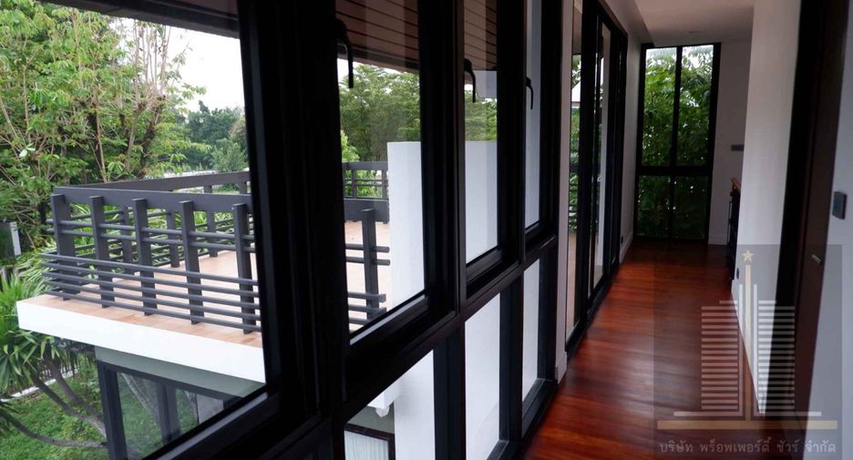 À louer et à vendre 4 chambres maison à Thawi Watthana, Bangkok