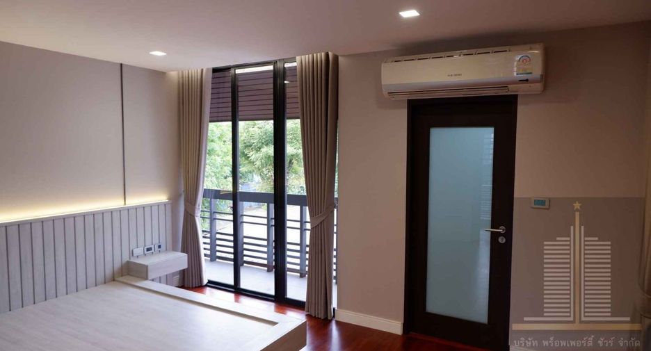 À louer et à vendre 4 chambres maison à Thawi Watthana, Bangkok