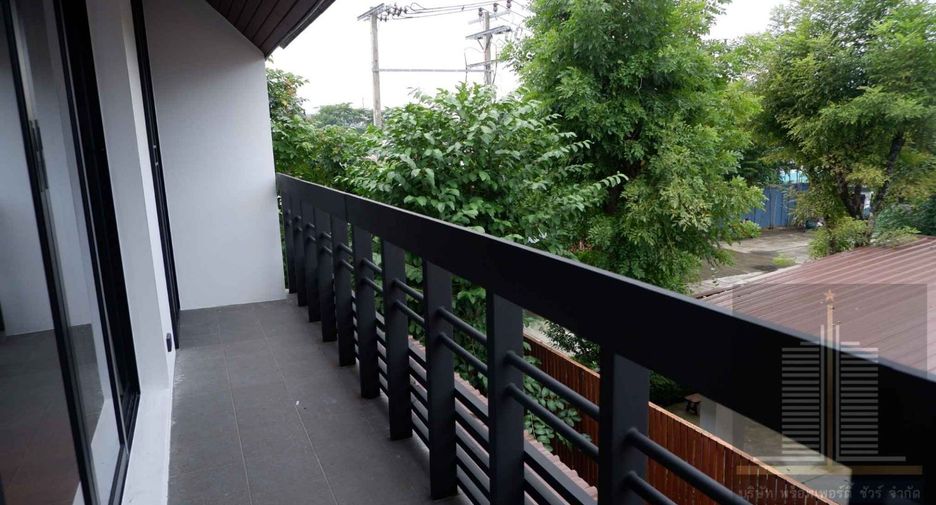 À louer et à vendre 4 chambres maison à Thawi Watthana, Bangkok