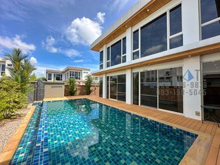 For rent 4 bedrooms house in San Kamphaeng, Chiang Mai