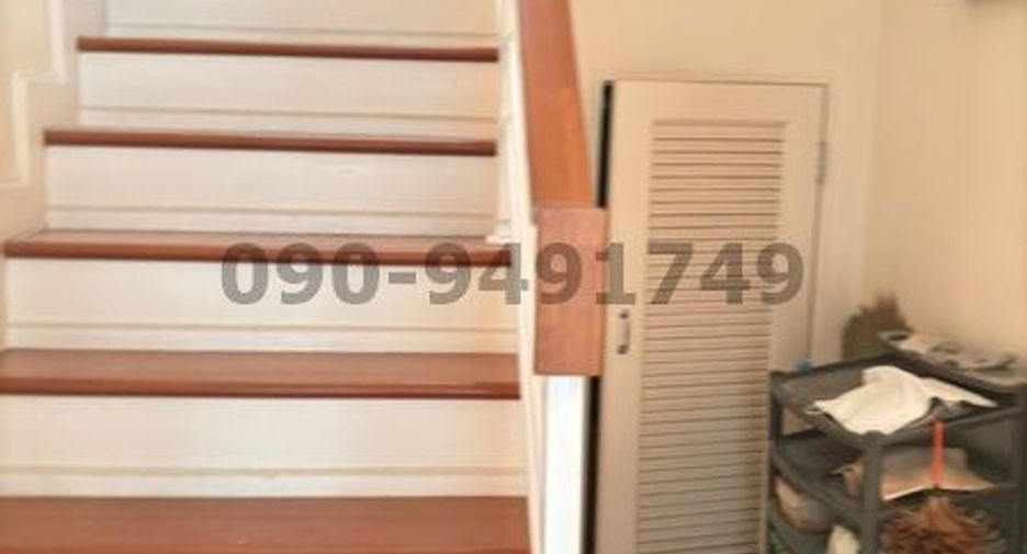 For sale 1 bed house in Pathum Wan, Bangkok