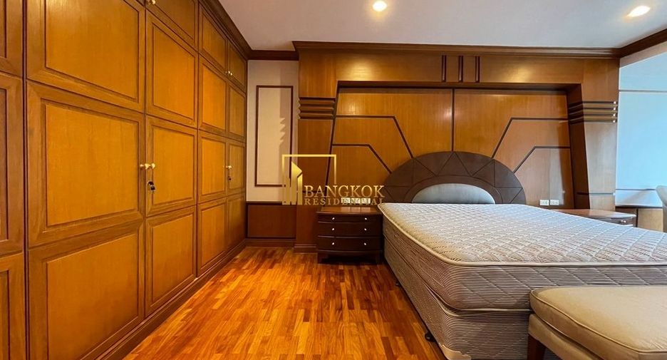 Apartamento en alquiler de 3 habitaciones en Khlong Toei, Bangkok